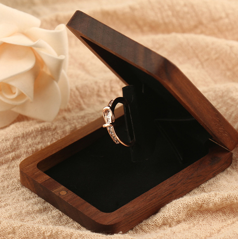 Promise Rotating Ring Box